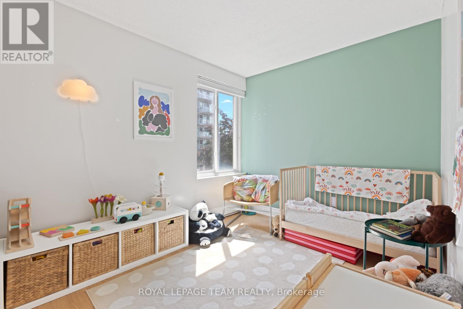 503 - 141 Somerset Street W