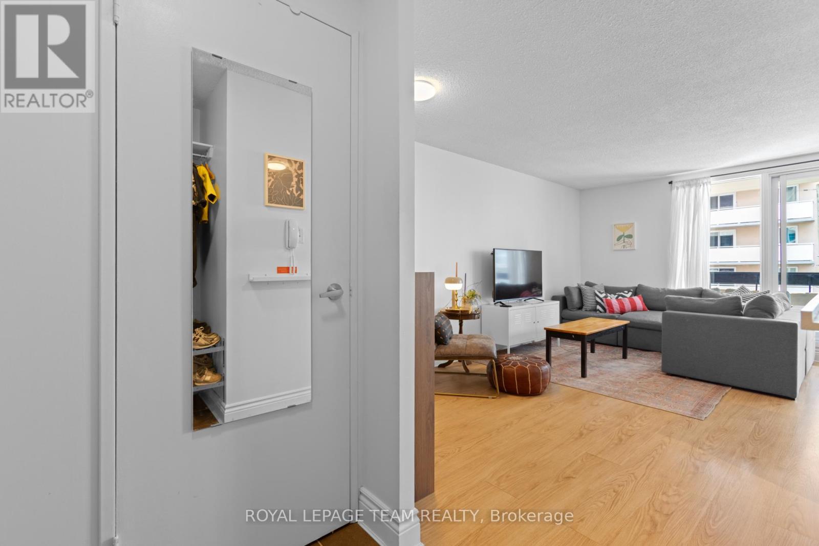 503 - 141 Somerset Street W