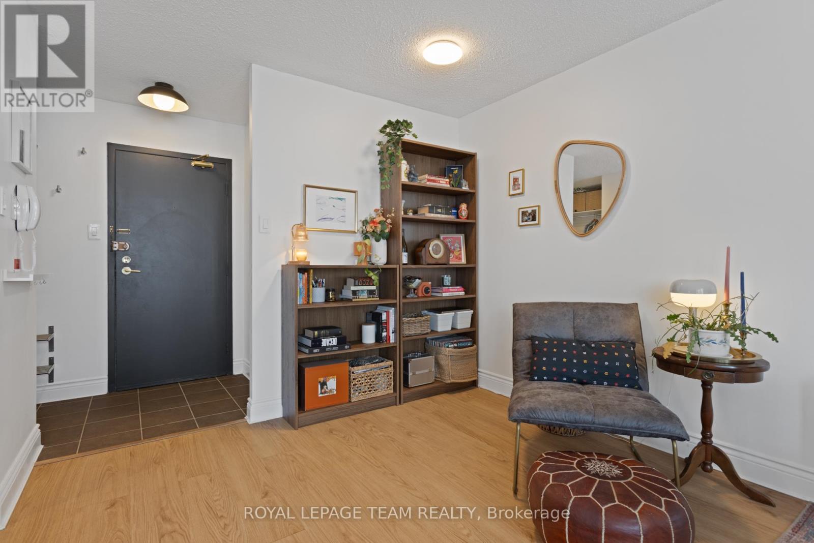 503 - 141 Somerset Street W