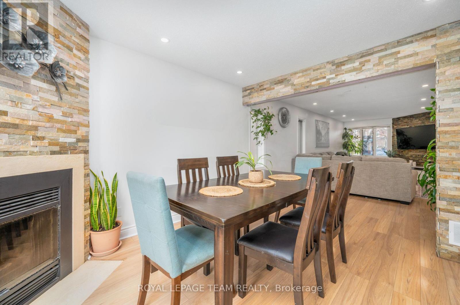 53 Havenhurst Crescent
