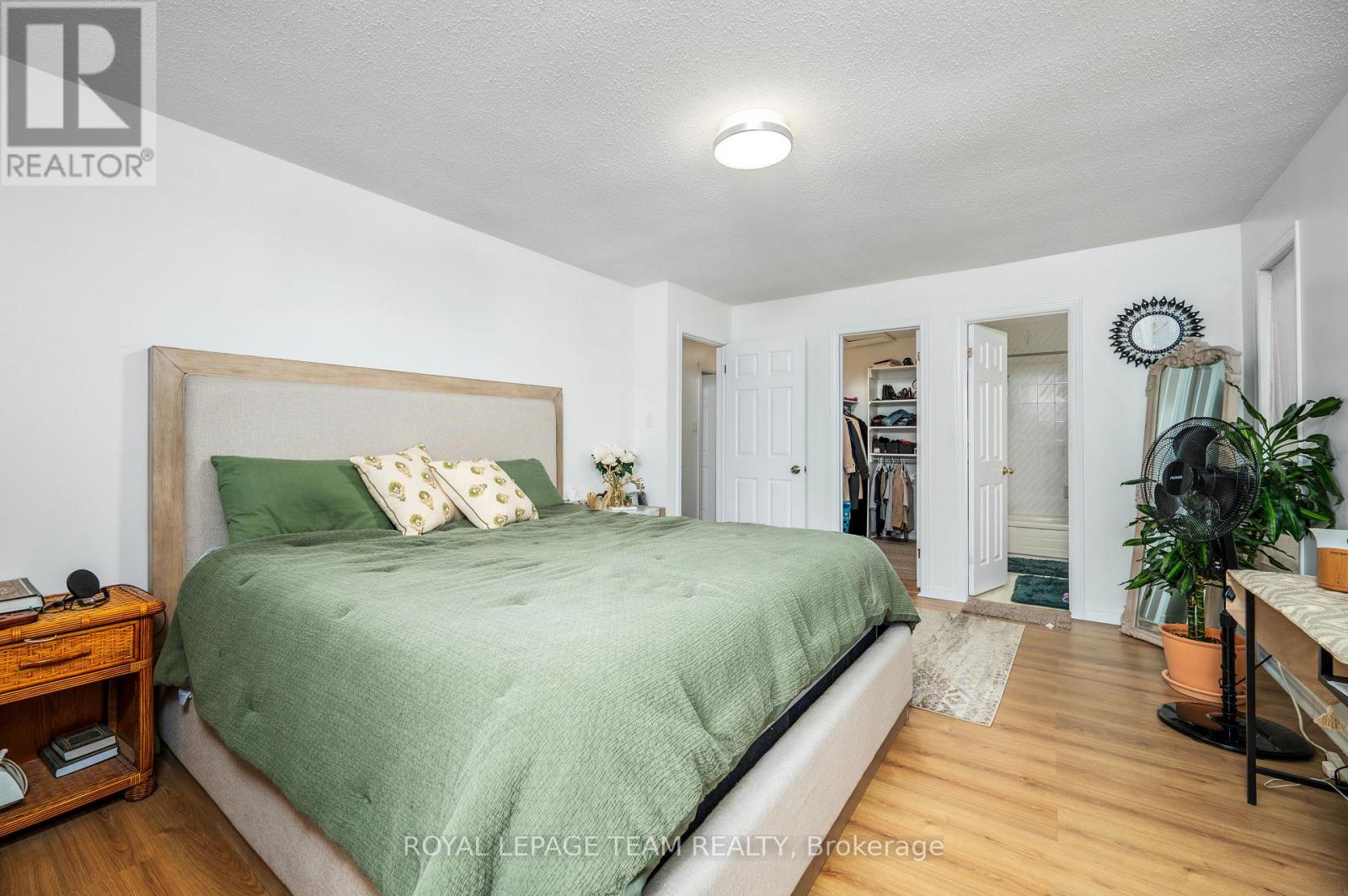 53 Havenhurst Crescent