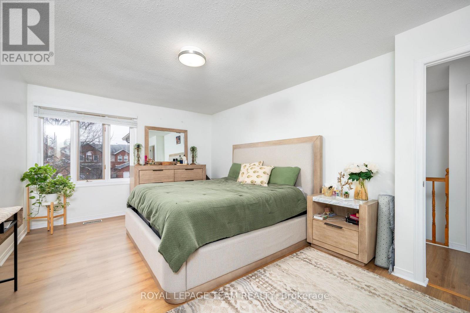 53 Havenhurst Crescent