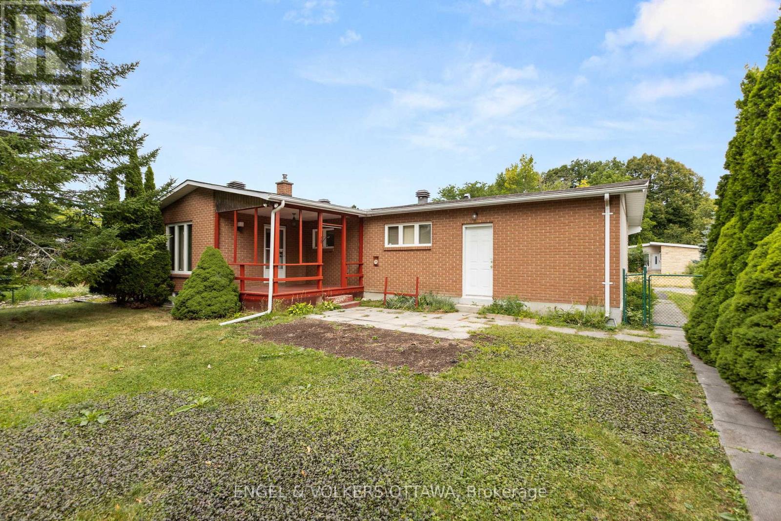 28 Parker Avenue