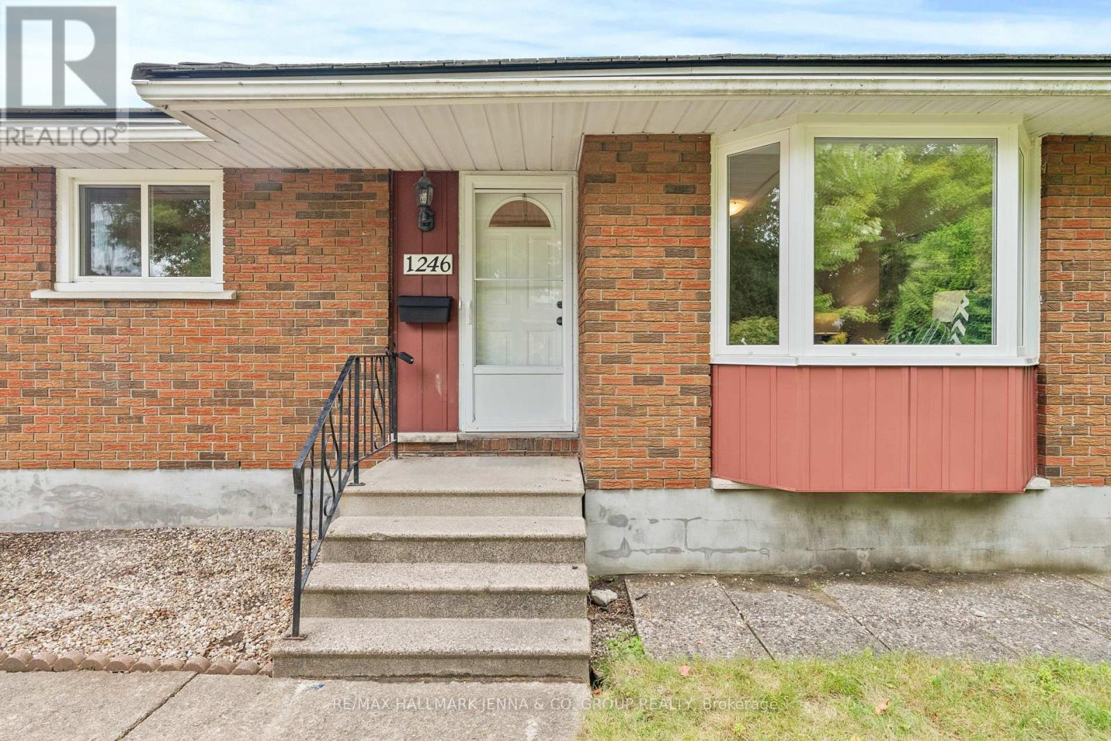 1246 Cobden Road