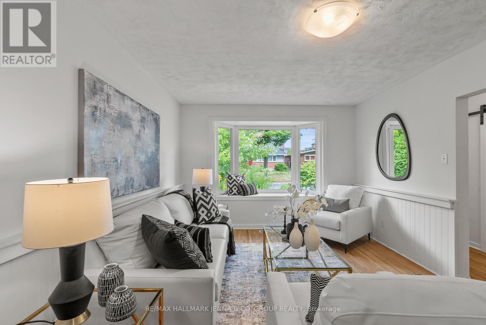 1246 Cobden Road