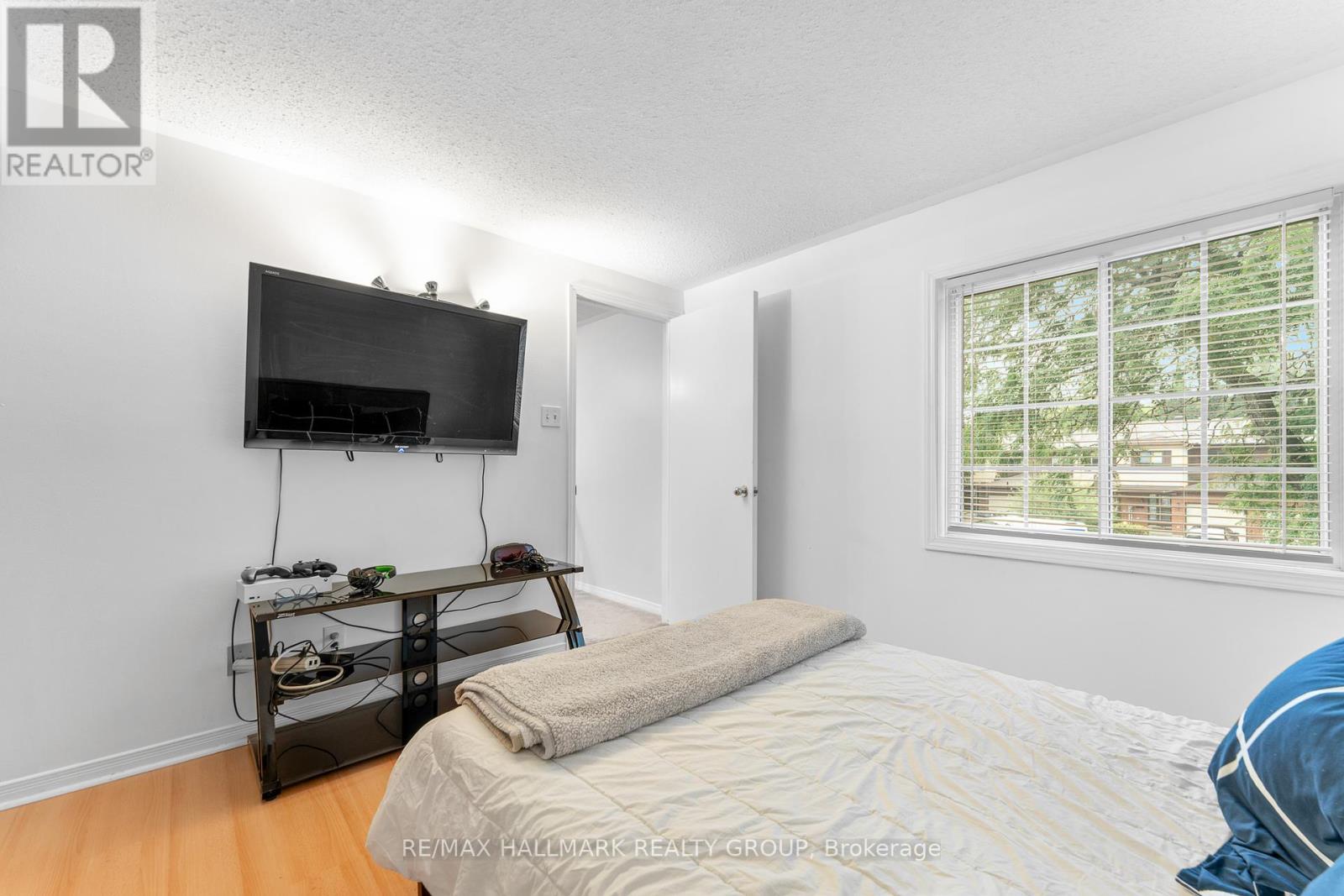 59 Shearer Crescent