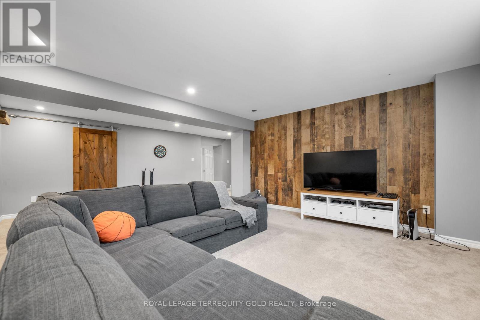 433 Callisto Way