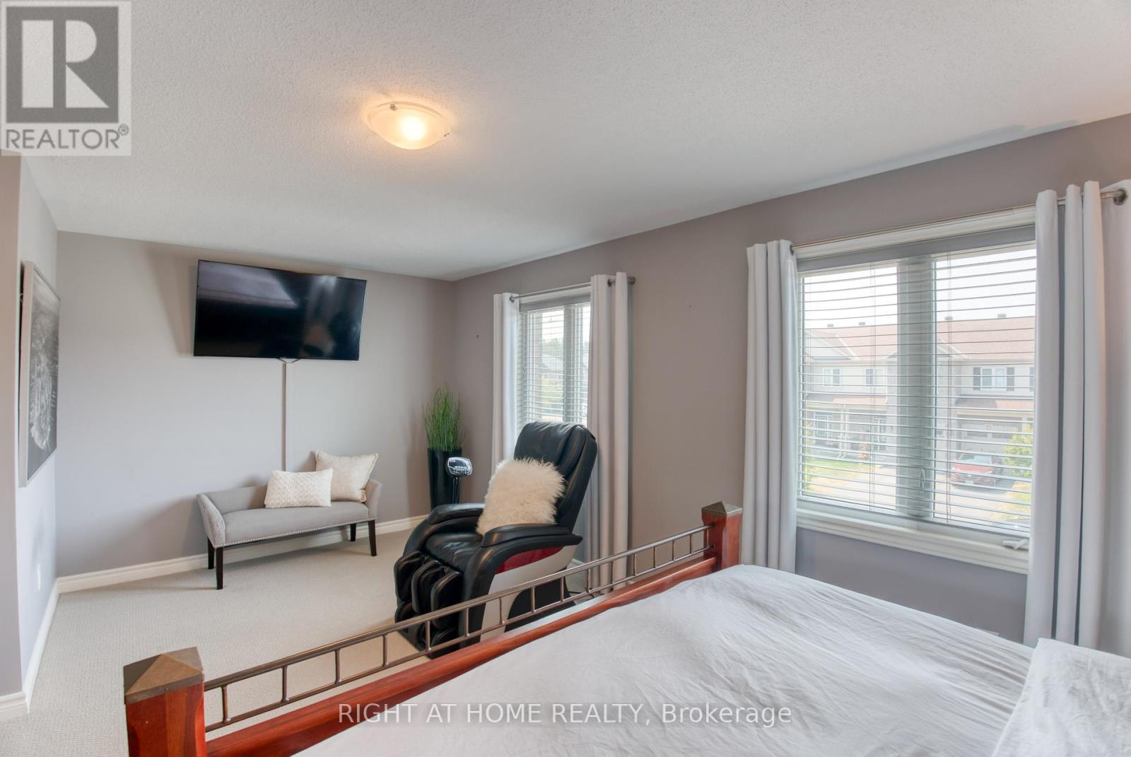 1148 Beckett Crescent
