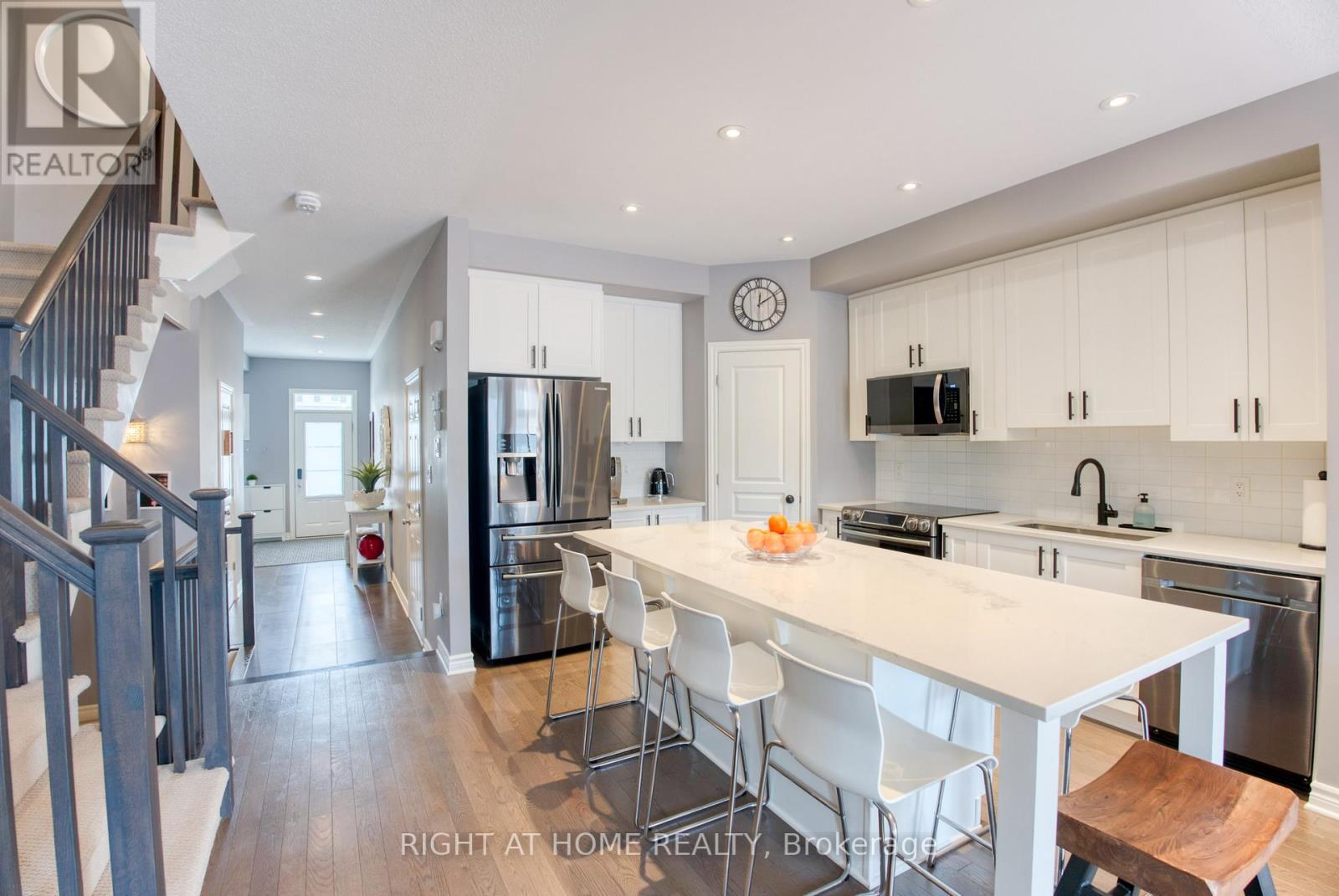 1148 Beckett Crescent