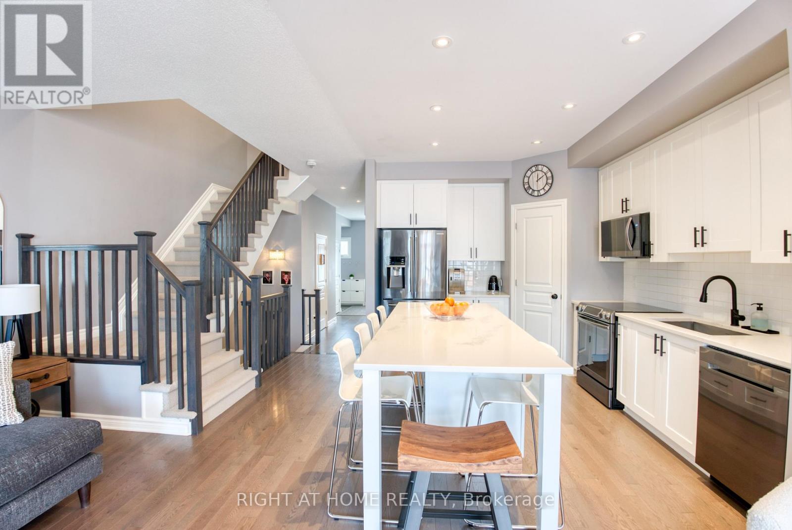 1148 Beckett Crescent