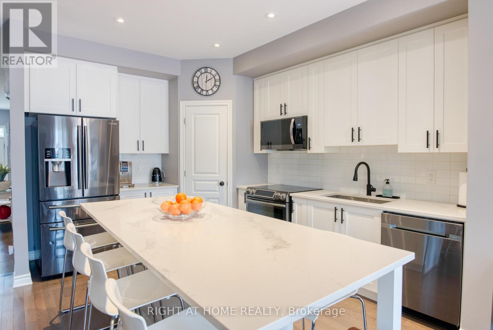1148 Beckett Crescent