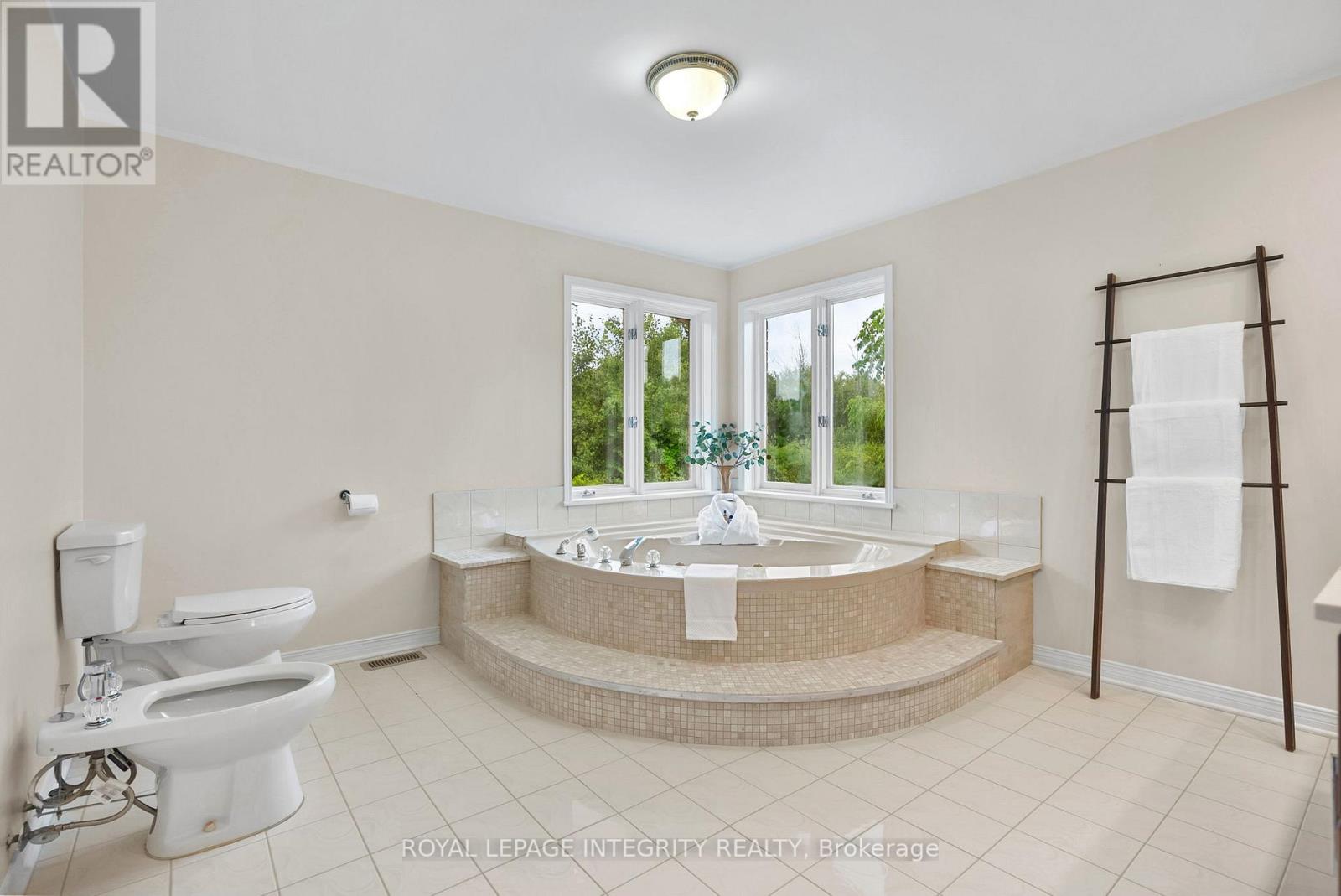 22 Marchbrook Circle
