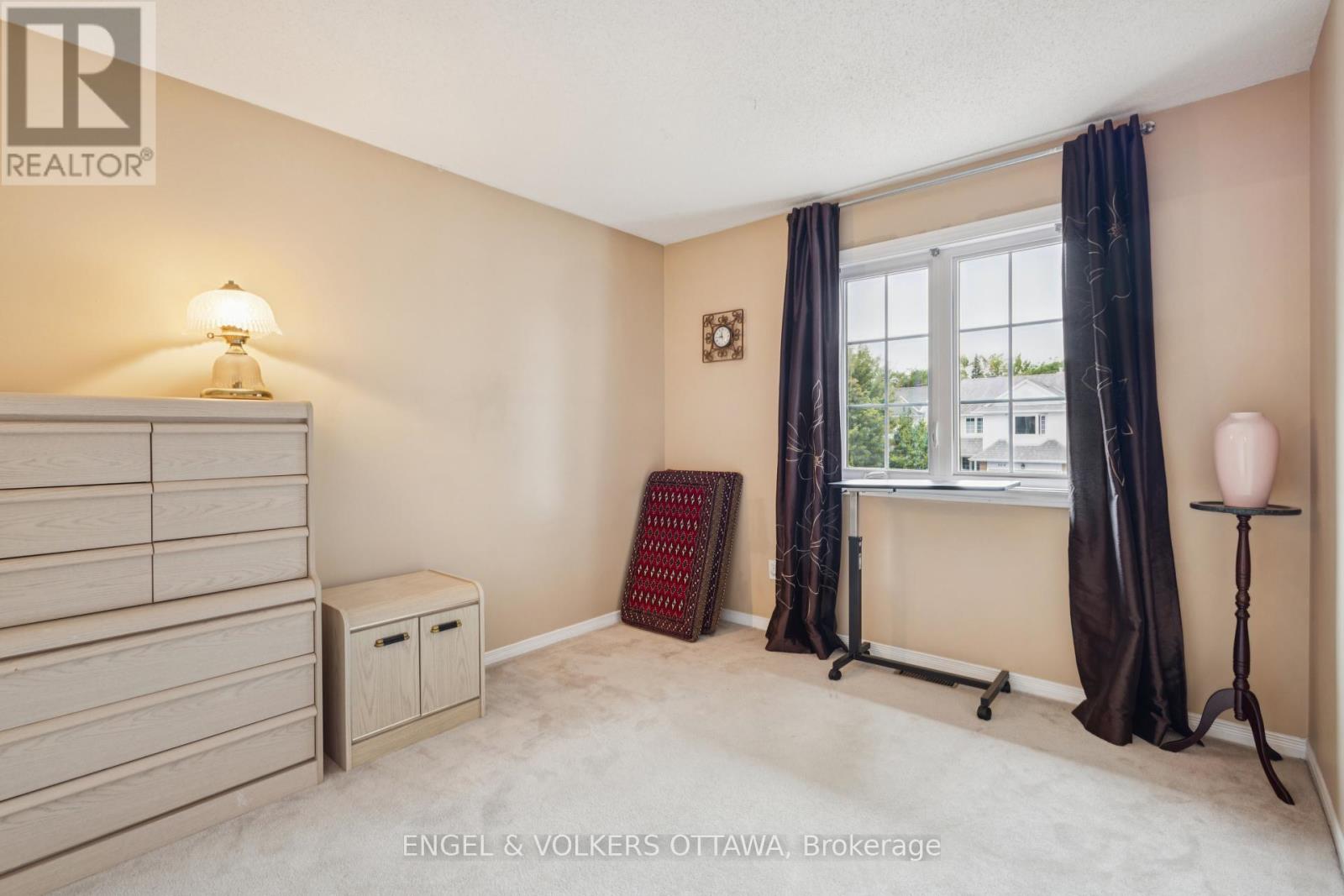 2213 Noblewood Way