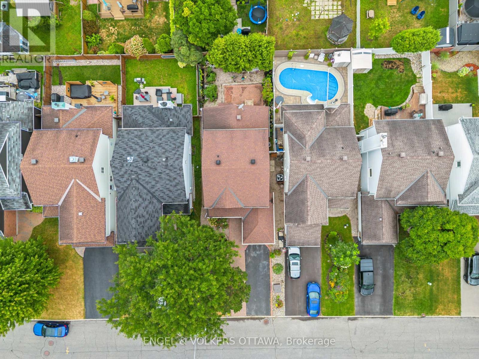 2213 Noblewood Way