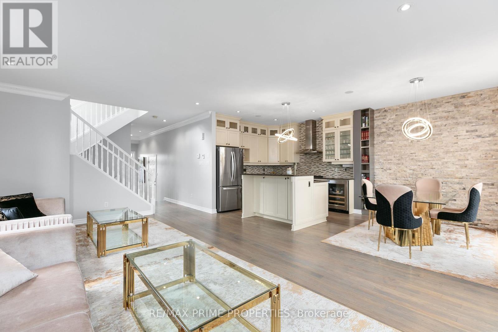475 Harvest Valley Avenue