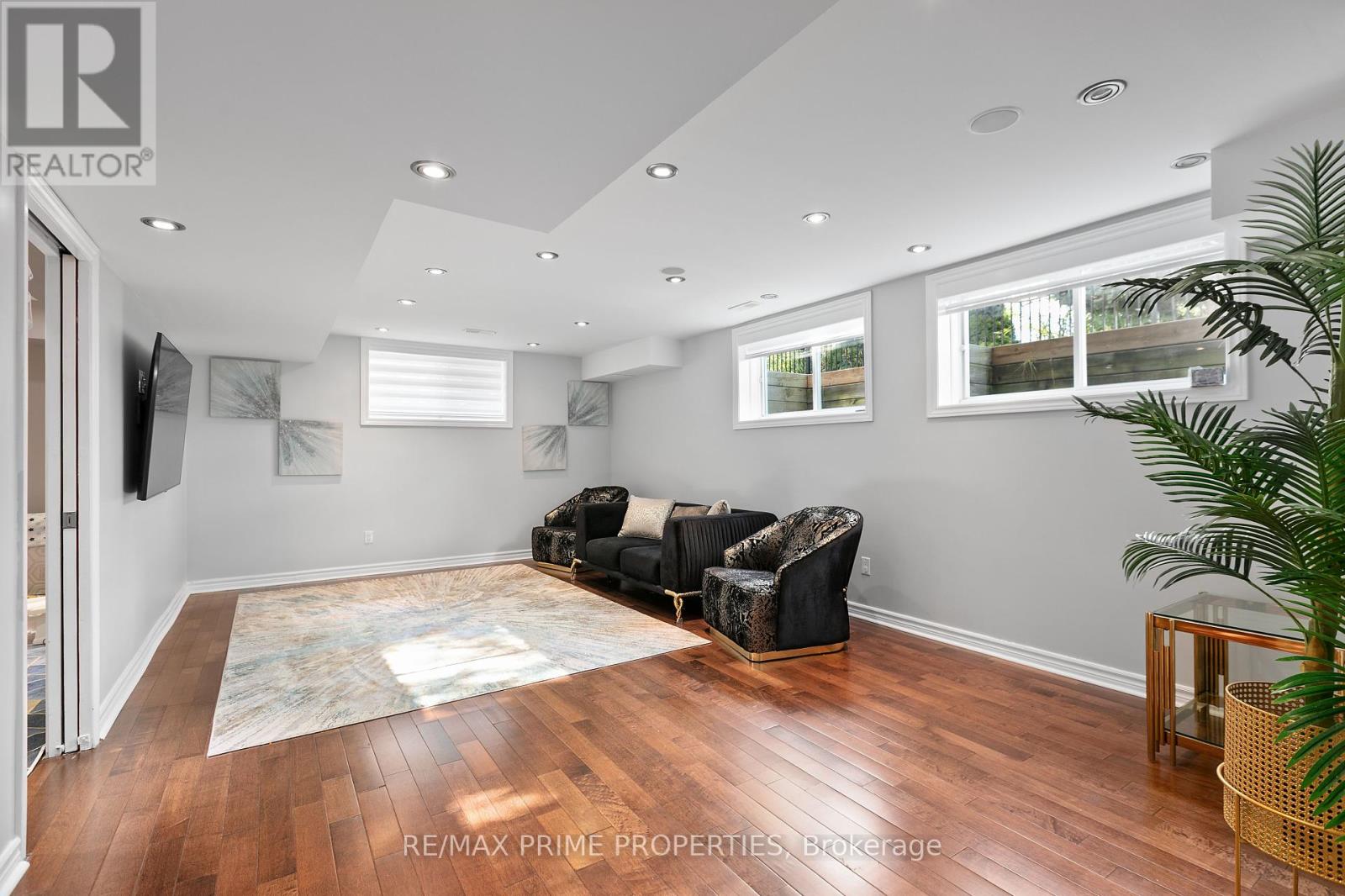 475 Harvest Valley Avenue