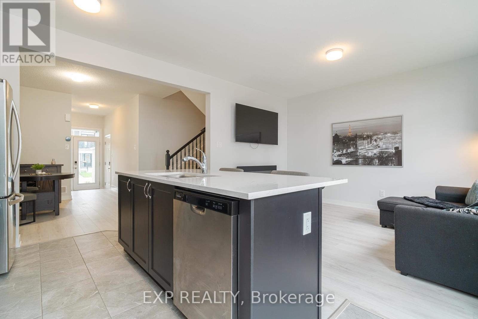 676 Quilter Row