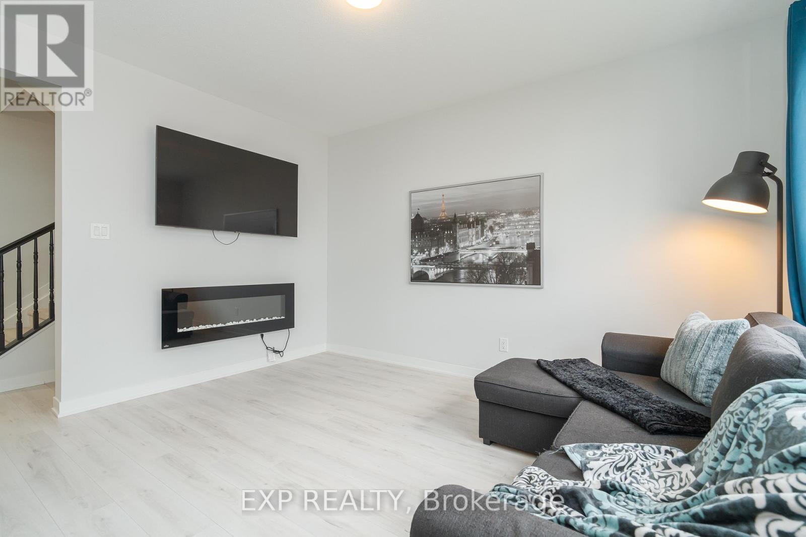 676 Quilter Row