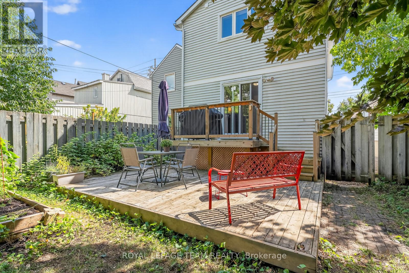217 Montfort Street