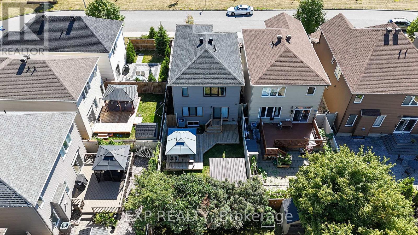3545 Woodroffe Avenue