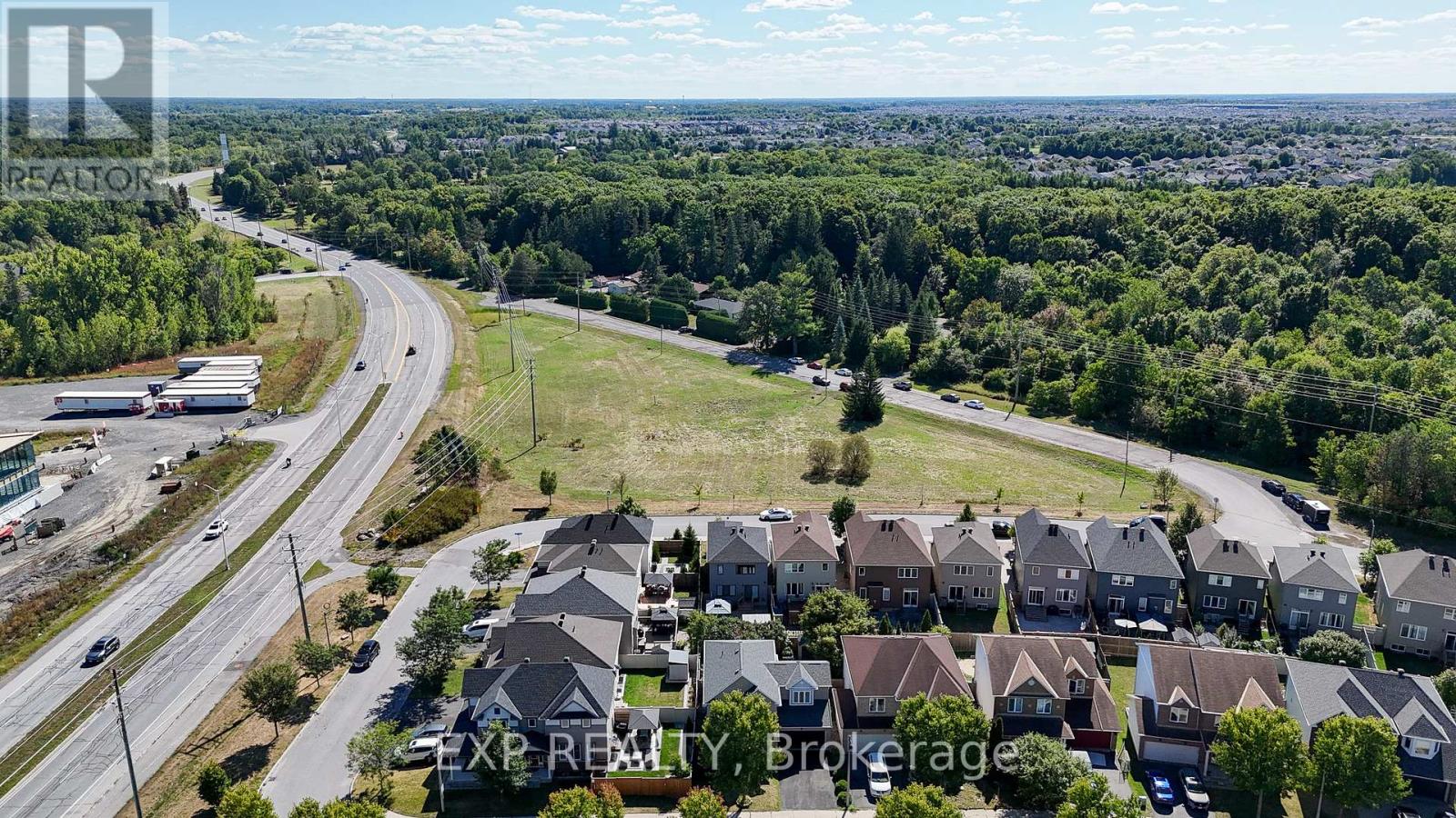 3545 Woodroffe Avenue