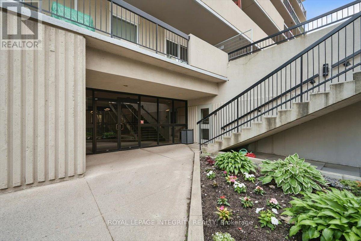 1804 - 158c Mcarthur Avenue