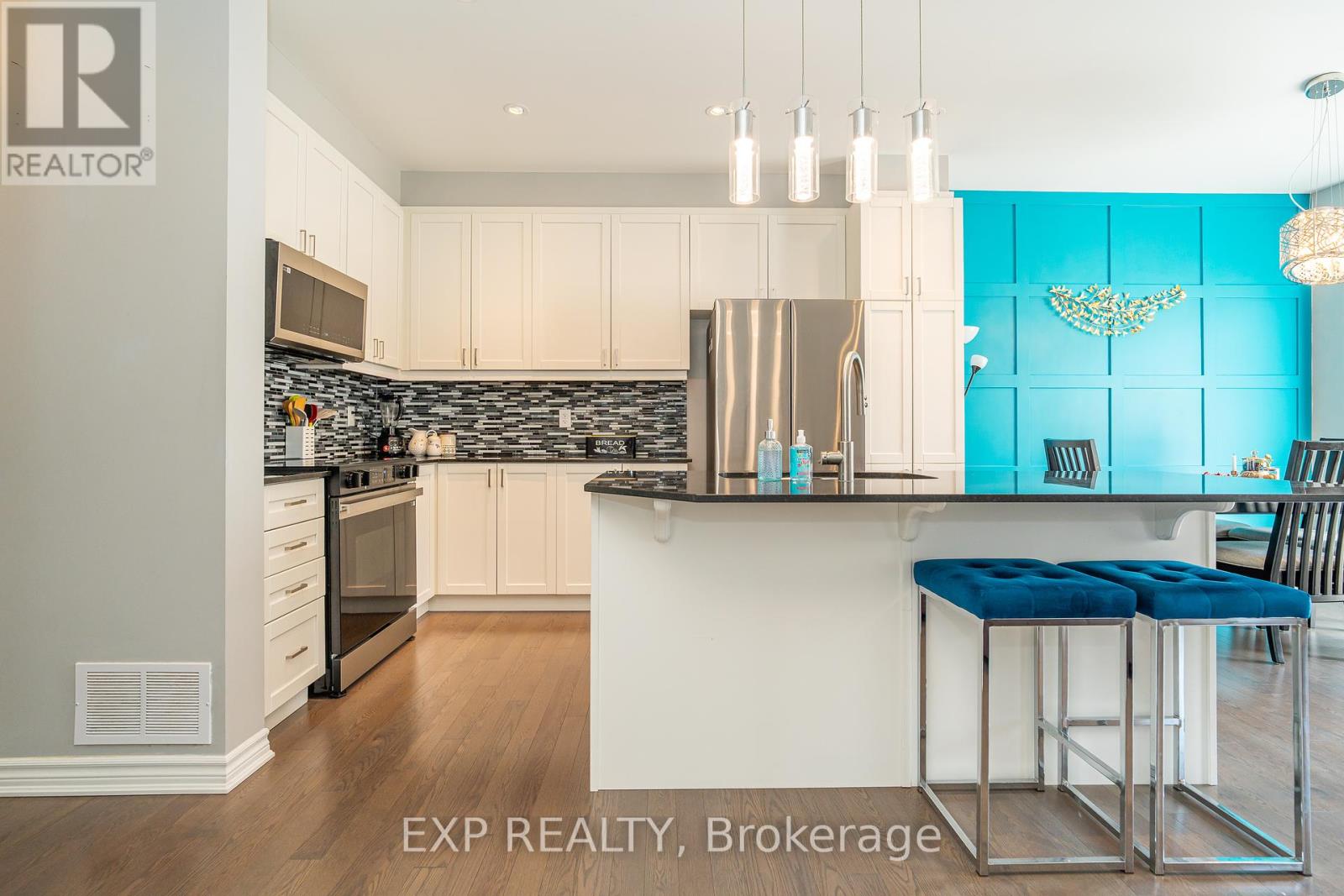 25 Solaris Drive