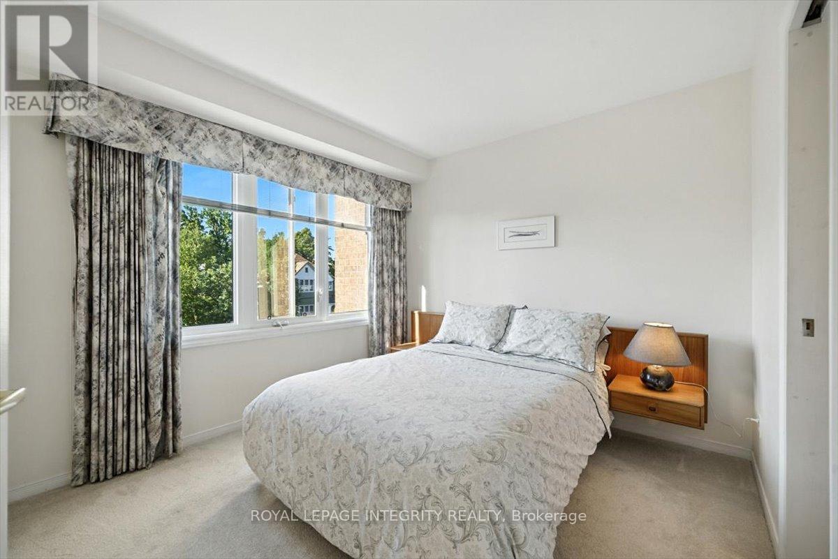 17 Columbus Avenue