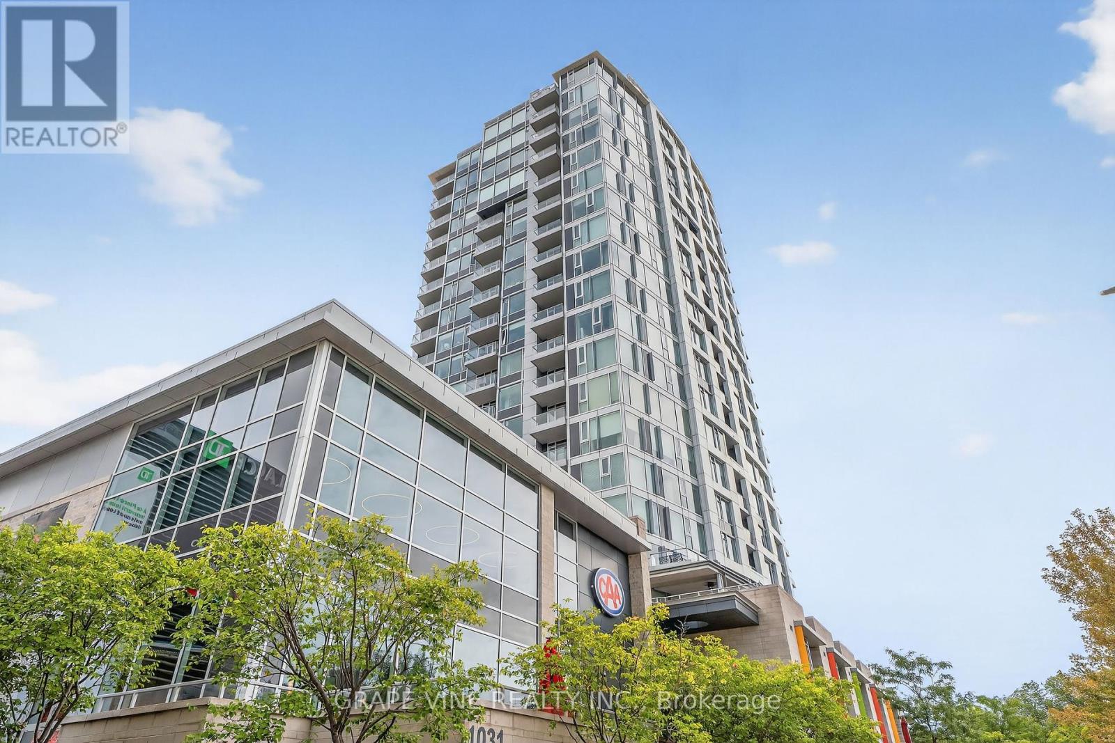 1035 Bank Street, Unit 304