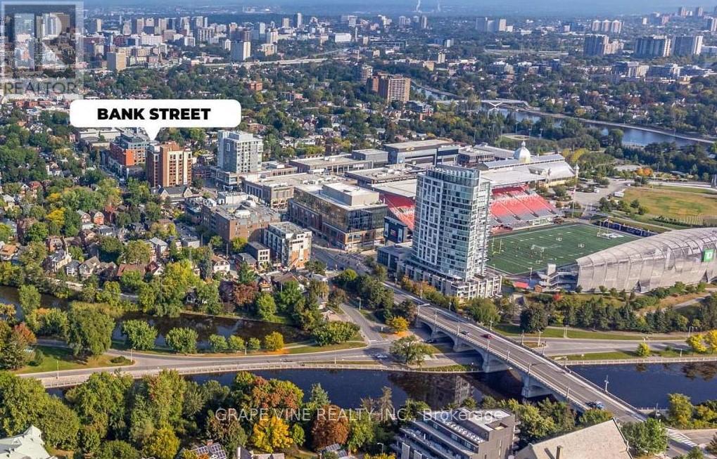 1035 Bank Street, Unit 304