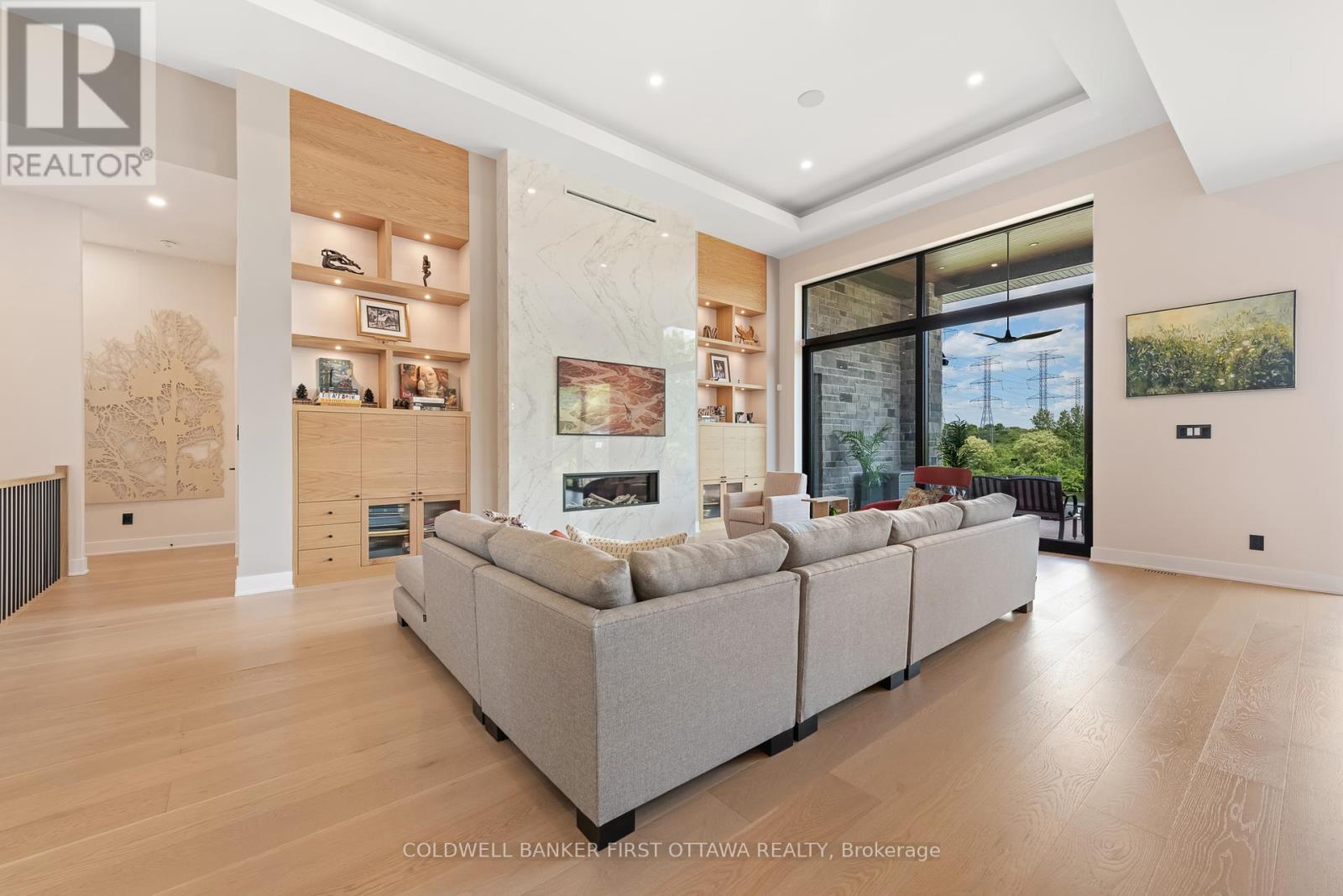 1981 Prince Of Wales Drive