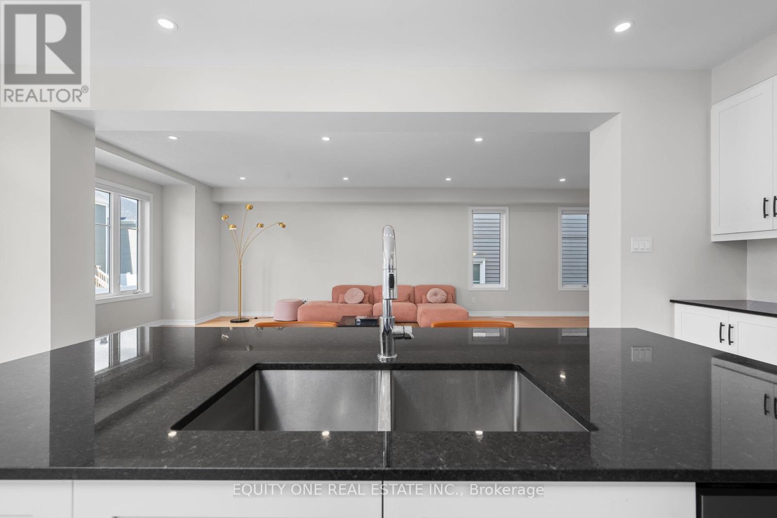 215 Meynell Road