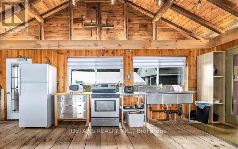 411 Pickerel Bay Road