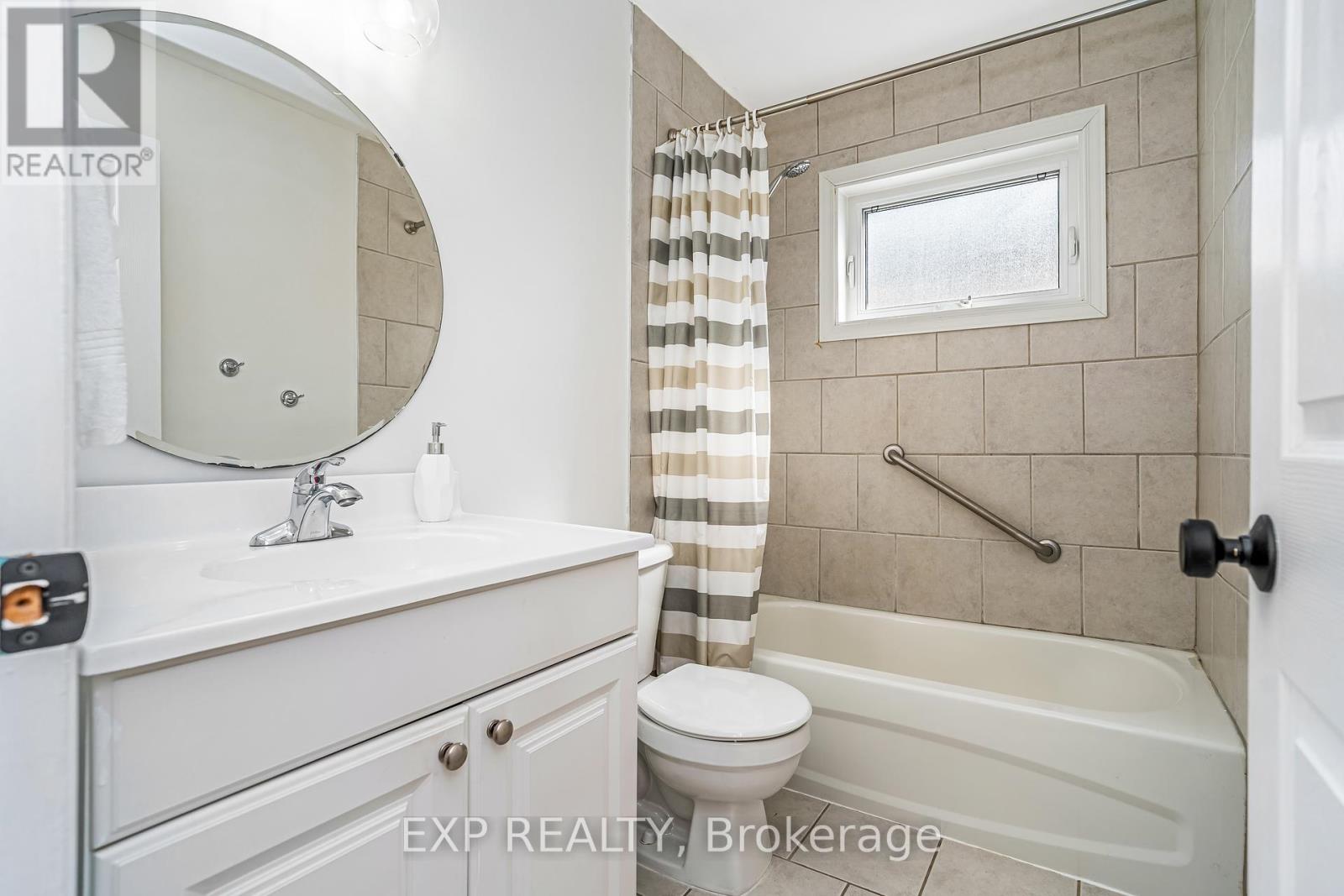 18 Hawley Crescent