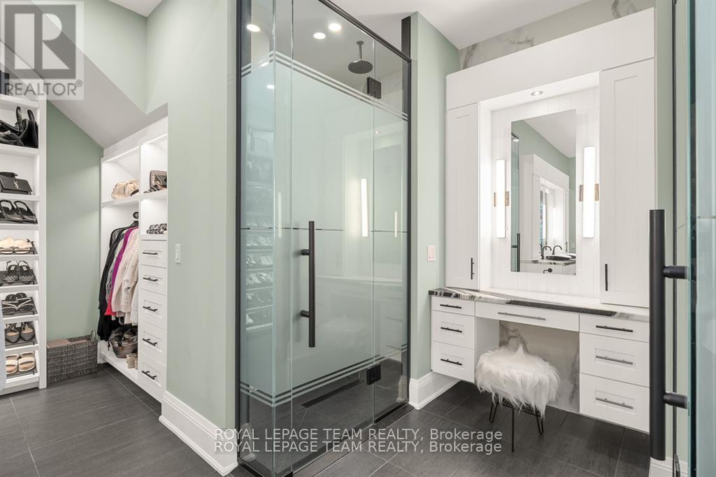 77 Placel Road