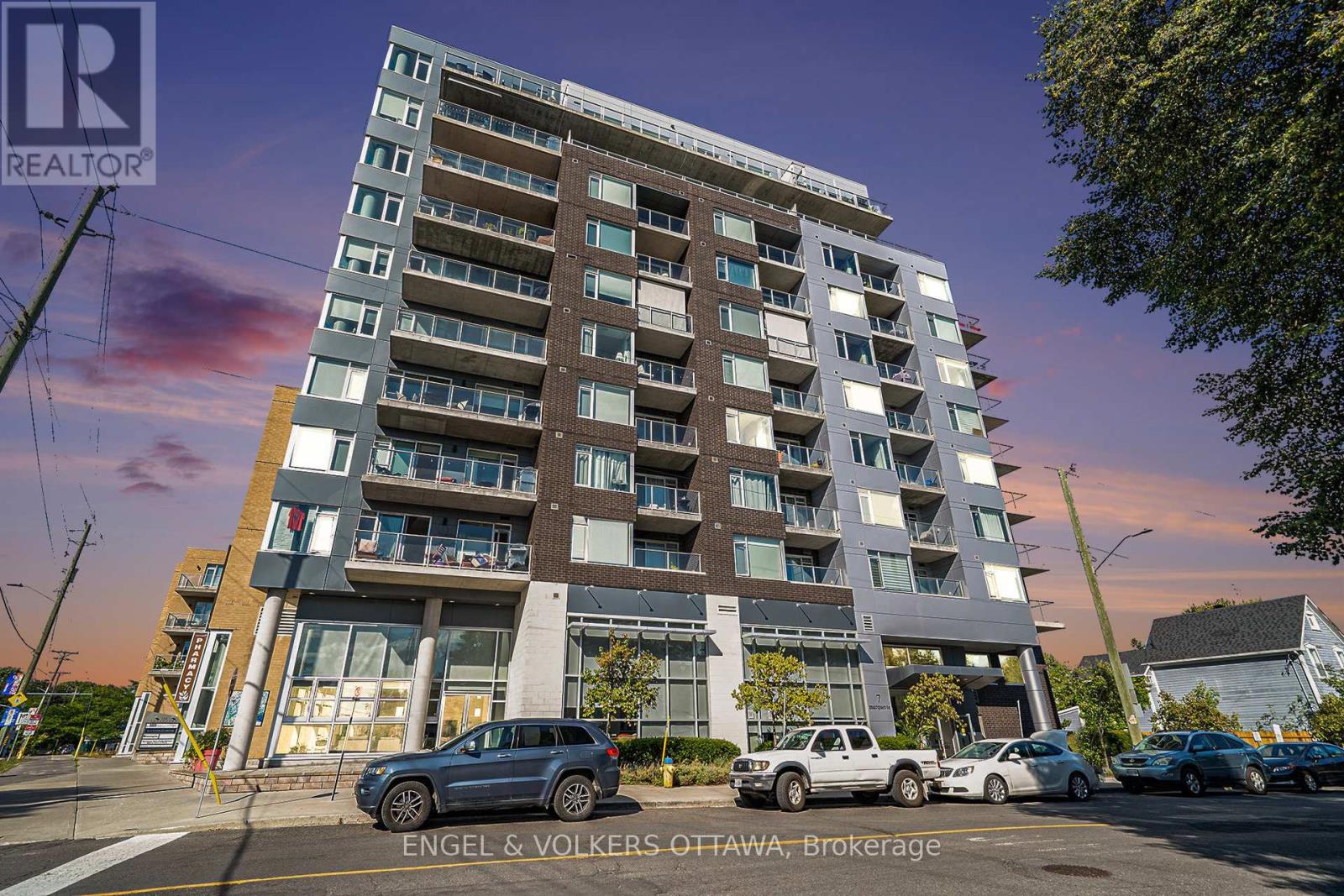 605 - 7 Marquette Avenue