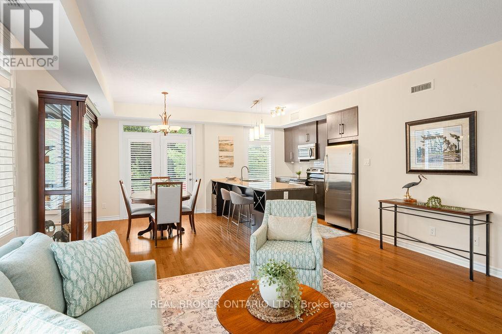 102 - 52 Magnolia Way