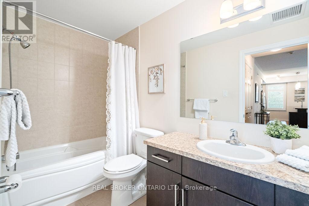 102 - 52 Magnolia Way