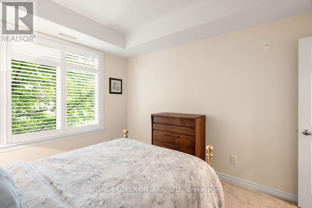 102 - 52 Magnolia Way
