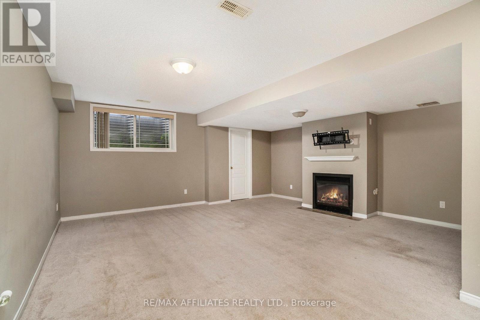 714 Regiment Avenue