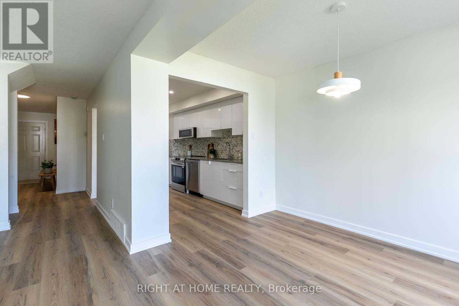 15 - 2669 Southvale Drive