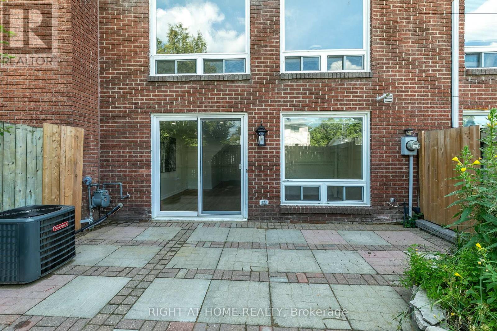 15 - 2669 Southvale Drive
