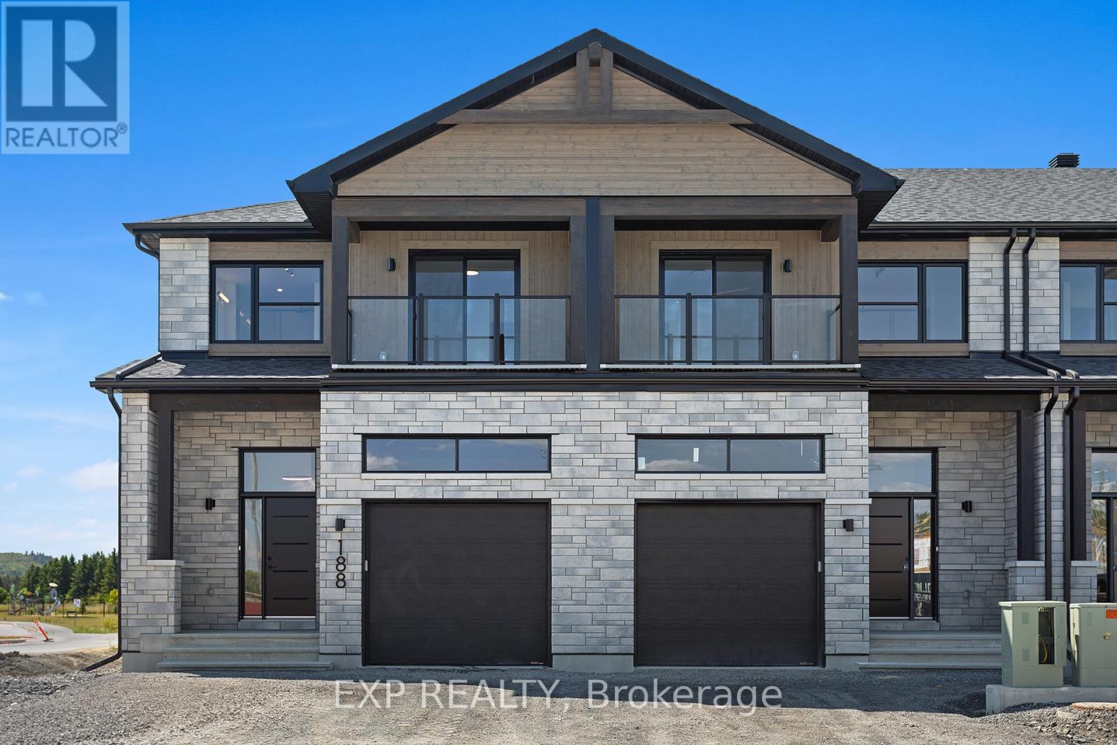 271 Carpe Street