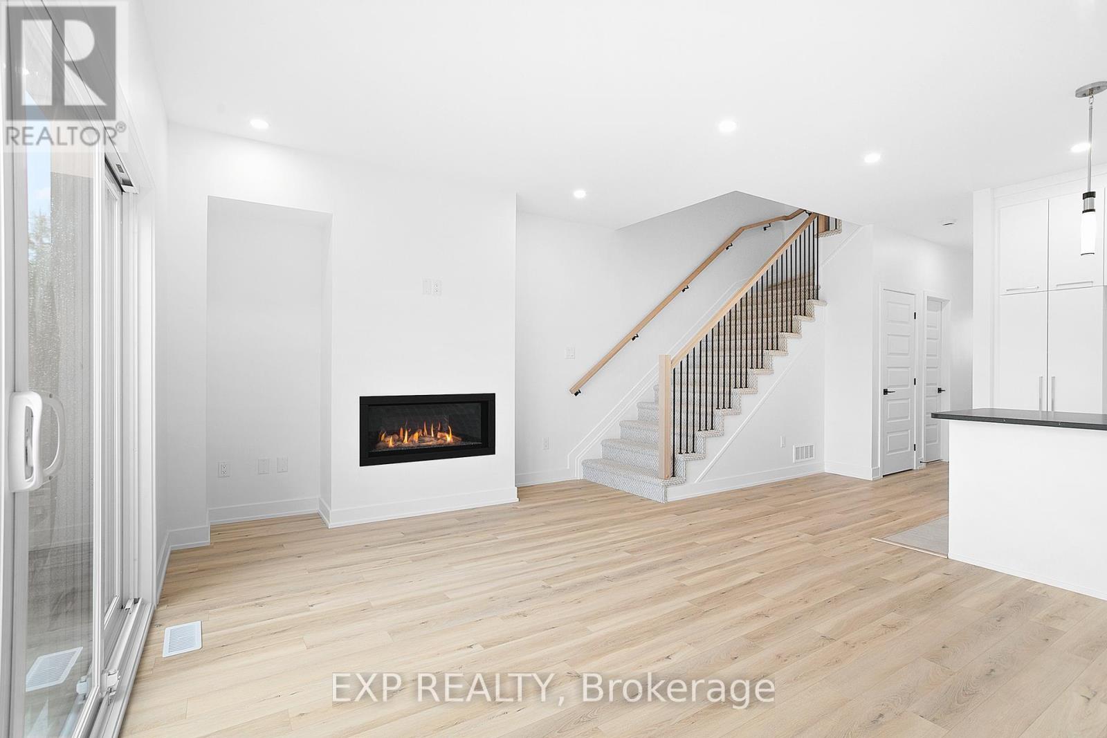 271 Carpe Street