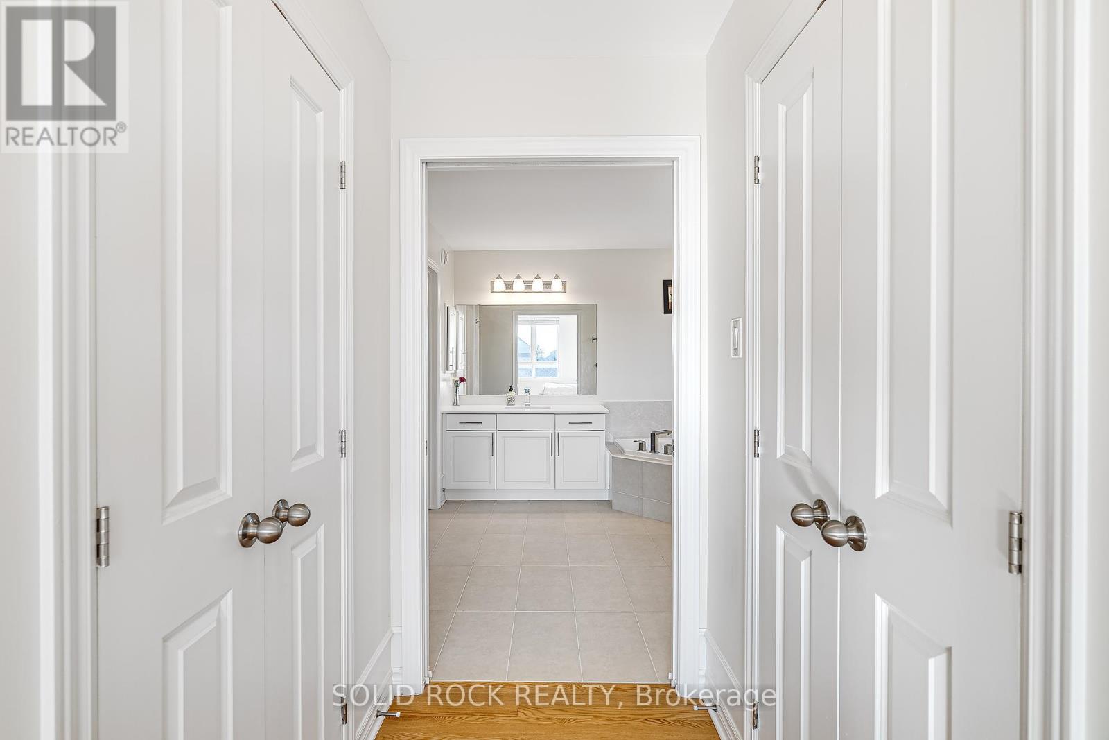 326 Memorial Grove