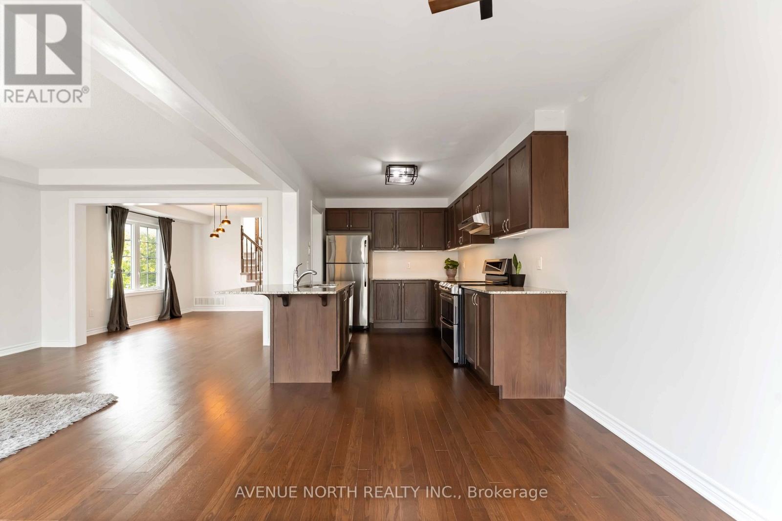 563 Foxlight Circle