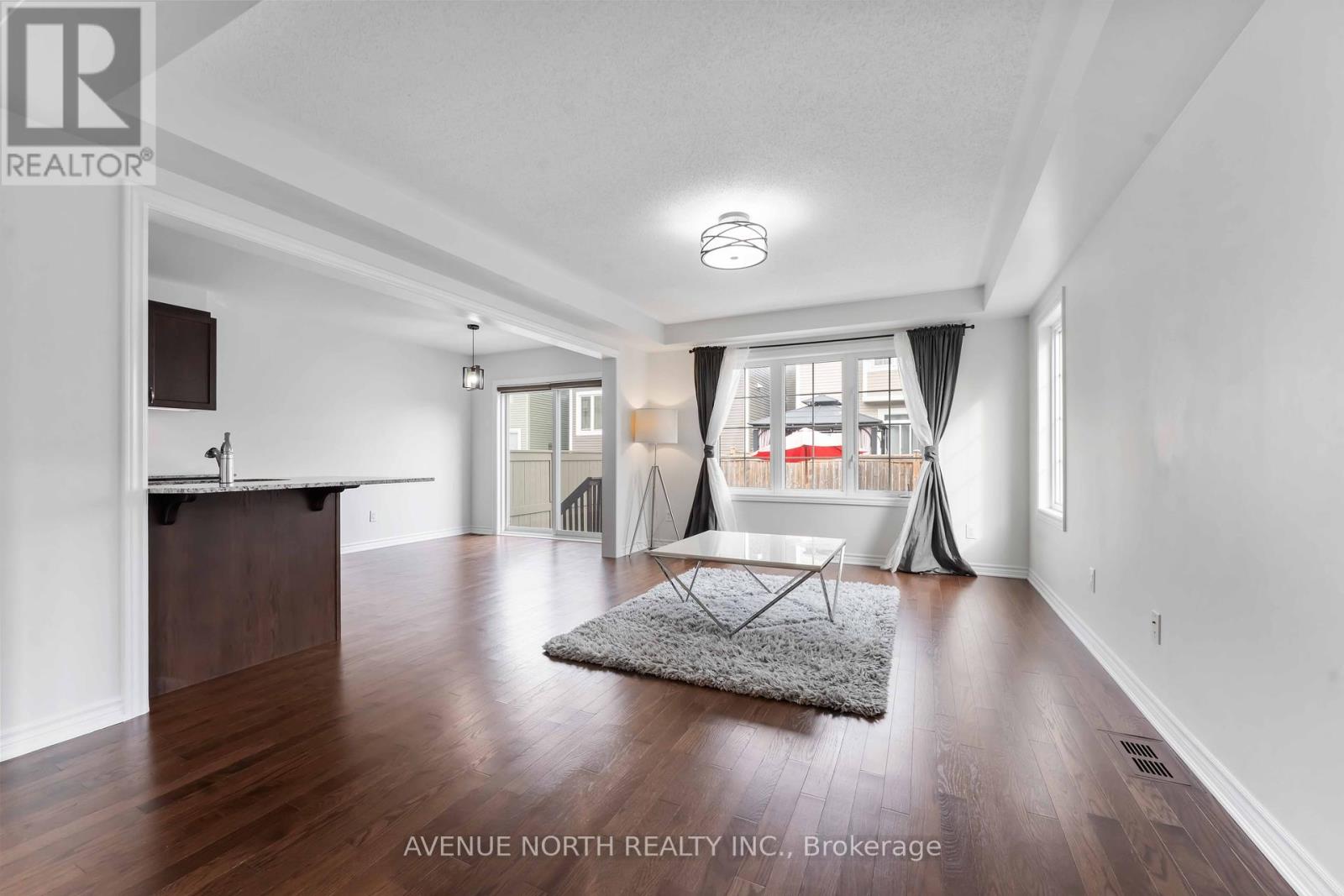563 Foxlight Circle