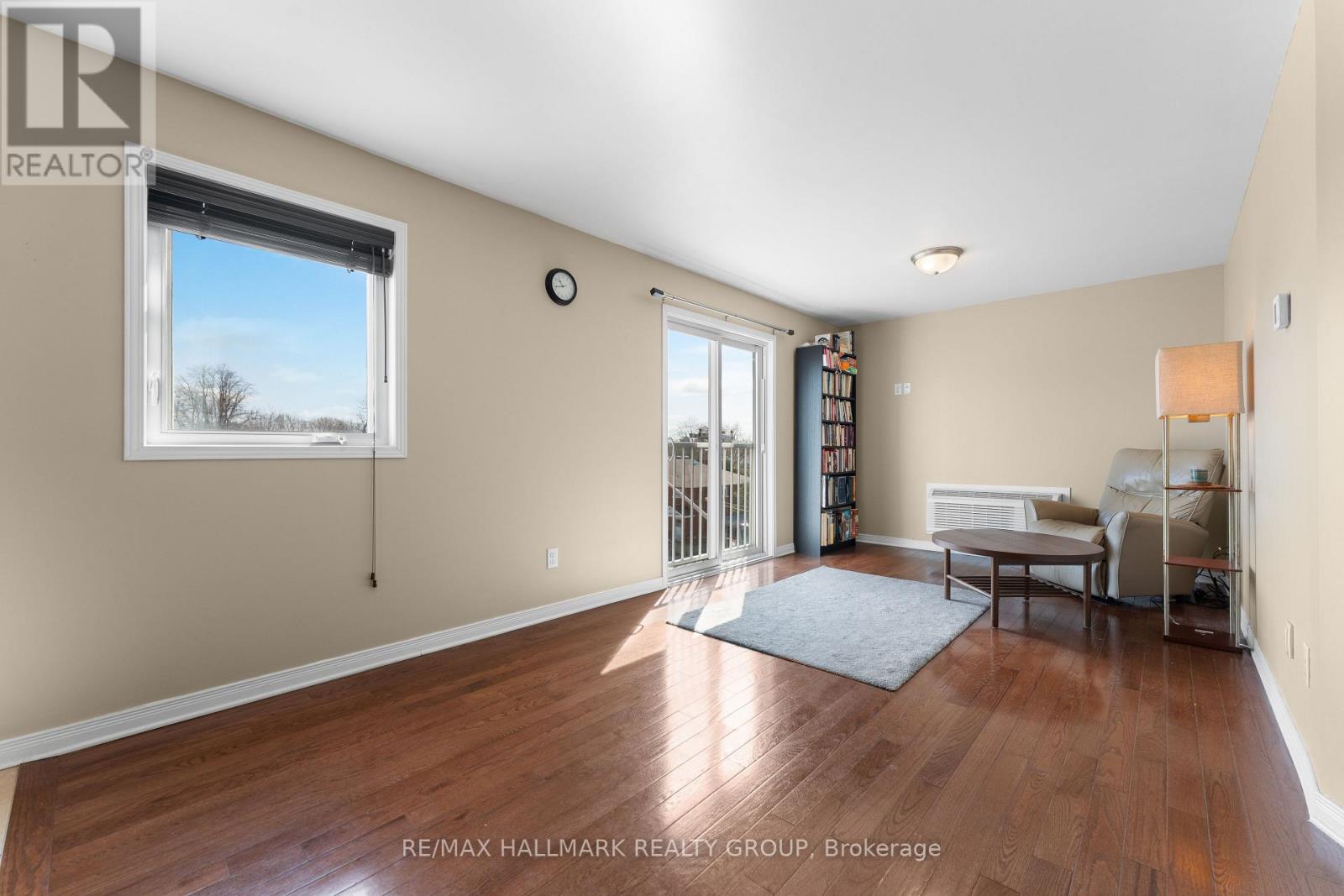 401 - 646 Cummings Avenue