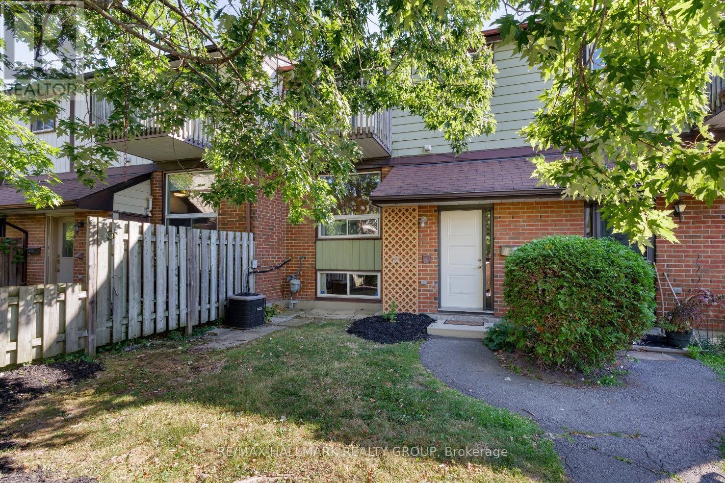 3 - 409 Montfort Street