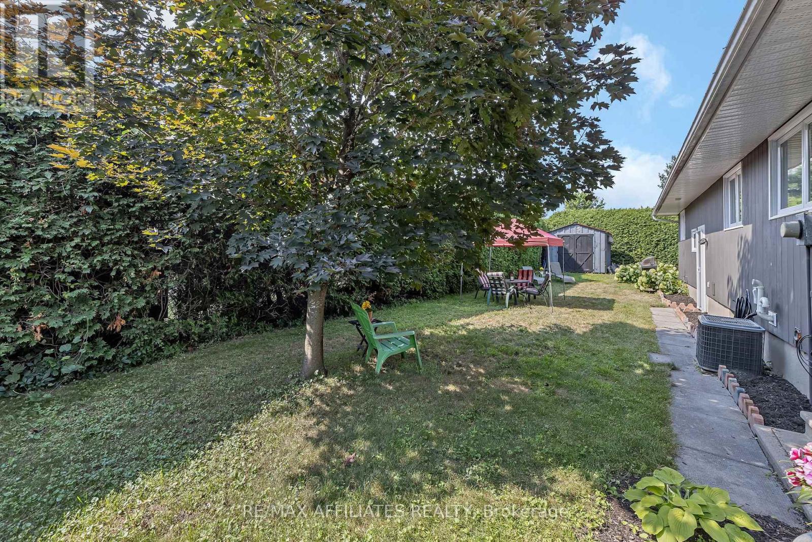 11 Tripp Crescent